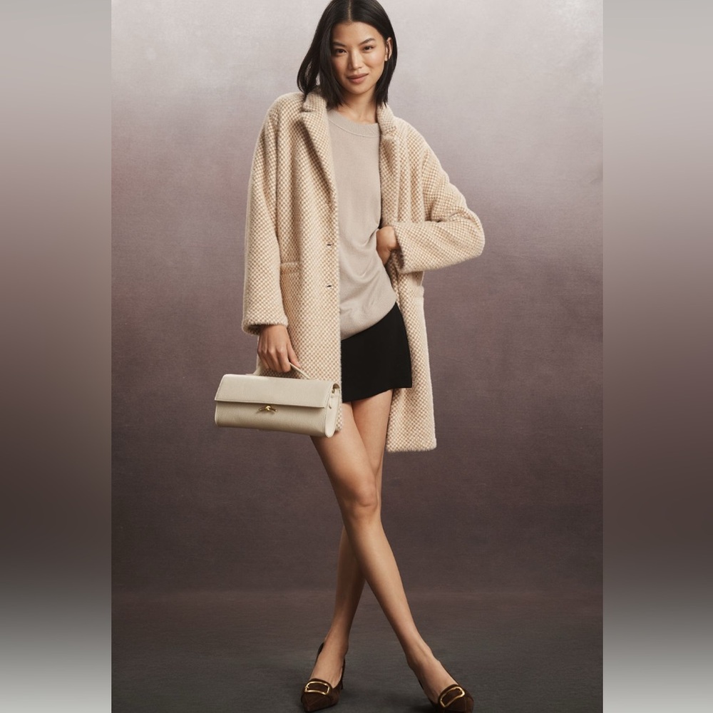 Anthropologie Sanctuary Hometown Fuzzy Knit Coat
Sand Color
Medium